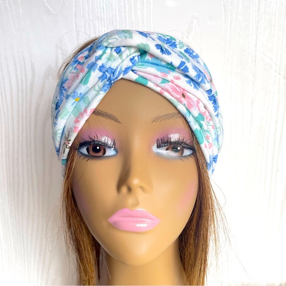 White & Blue Floral Print Jersey Knit WideTwisted Headband, Spring Headwraps - Picture 4 of 6
